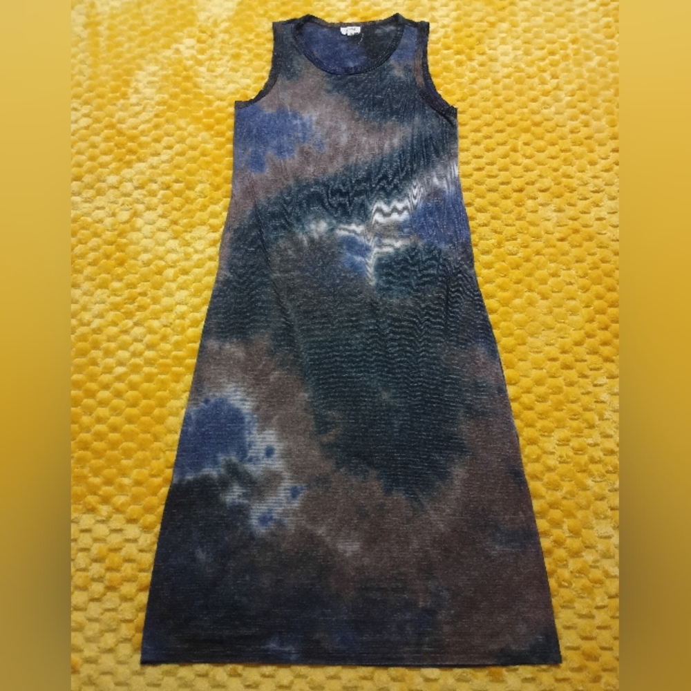LA MIEL Blue and Black Tie-Dye Maxi Dress